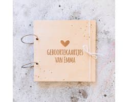 Houten gepersonaliseerde bundel | Gepersonaliseerd cadeau baby | Houten bewaarbundel met naam | Geboortekaartjes bewaren | Hart